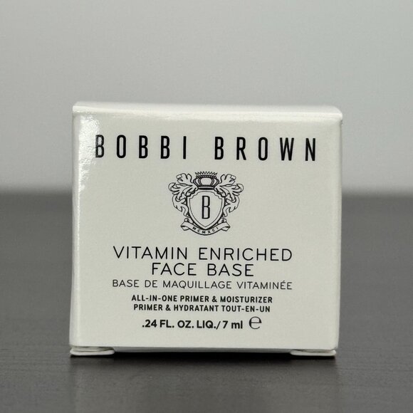 Bobbi Brown Vitamin Enriched Face Base - Picture 9 of 16